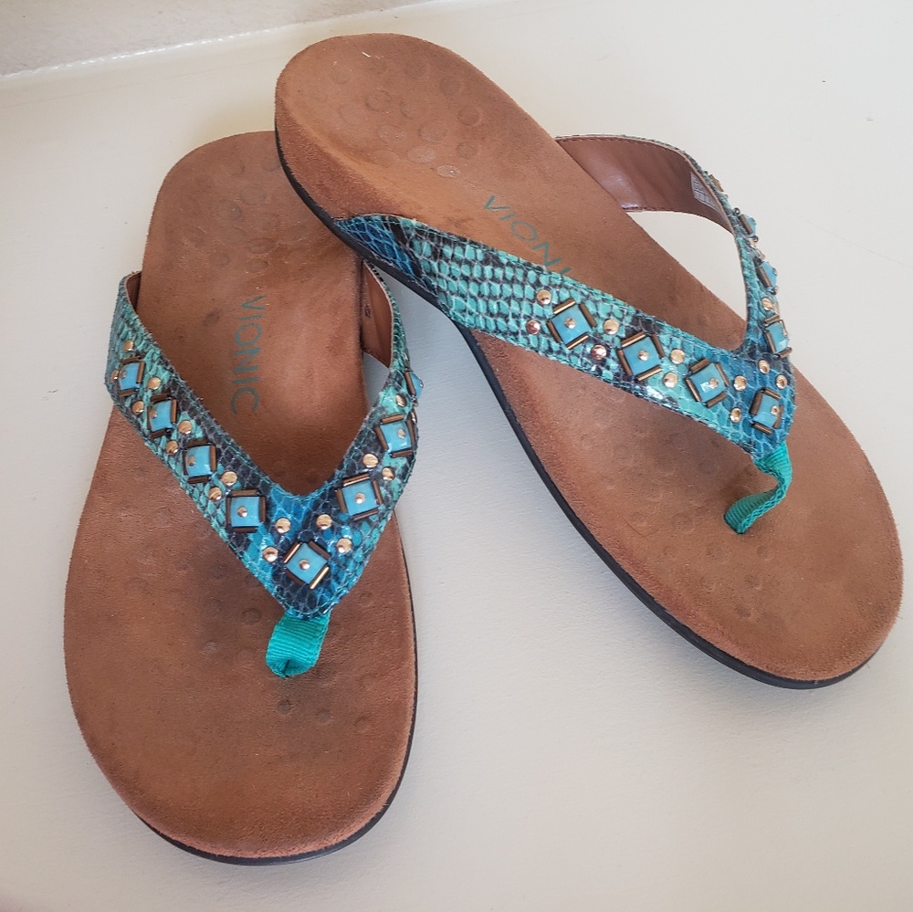 Ladies Turquoise flip flops size 7